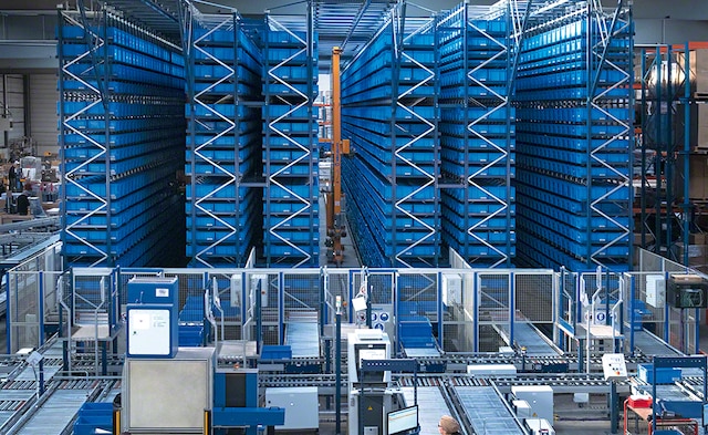 Skladišče SAM Outillage za škatle v Franciji za ročno orodje